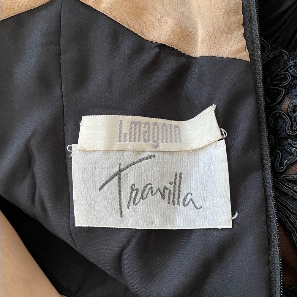 Travilla I.Magnin Vtg.Elegant Black Pleated Dress with Lace Detail Bodice - Picture 8 of 16